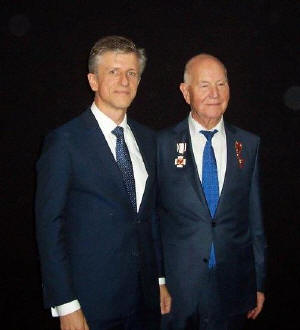 Botschafter Jonas Semaska und Manfred Schukat